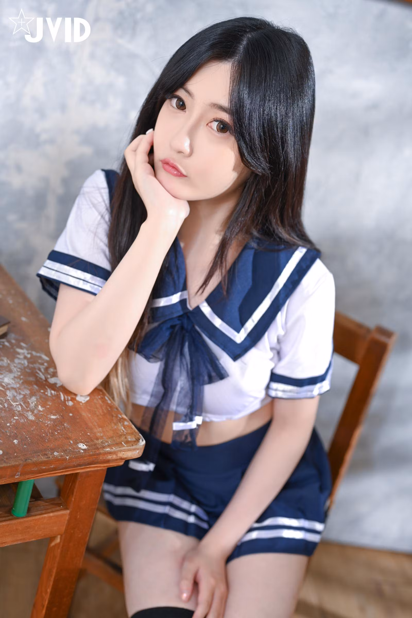 JVID璃奈酱私房大尺寸露点全裸精彩瞬间